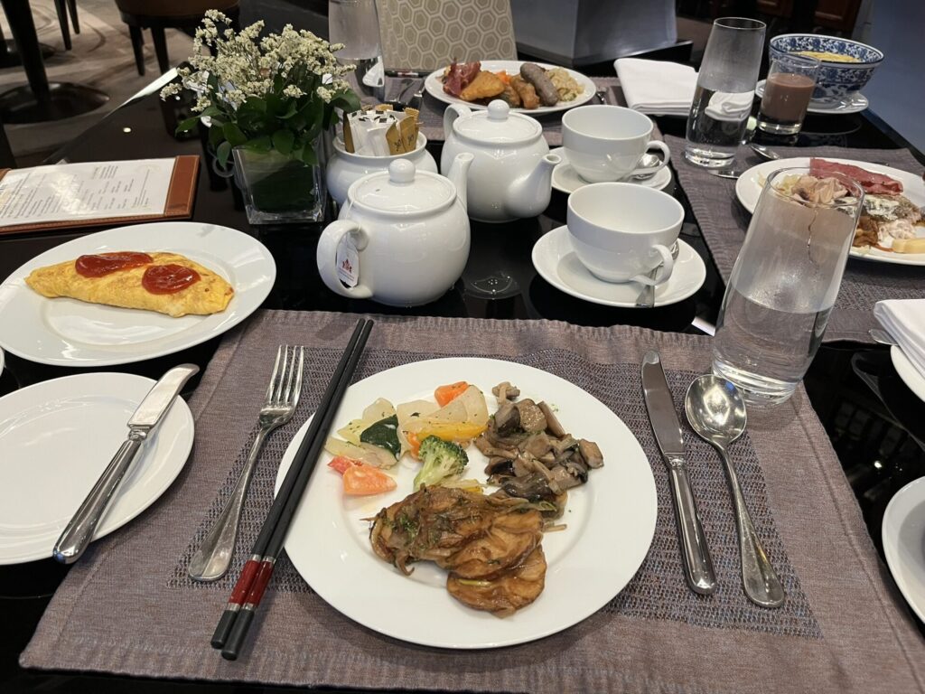 朝食